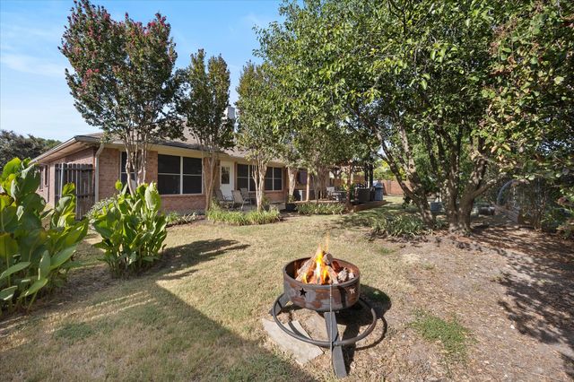 7005 Travelers Crossing, Rowlett, TX 75089