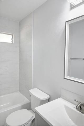 28 E Brookberry Court, Spring, TX 77381