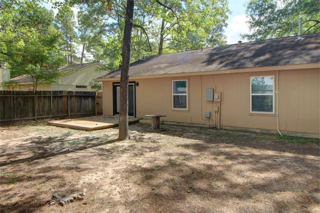 28 E Brookberry Court, Spring, TX 77381