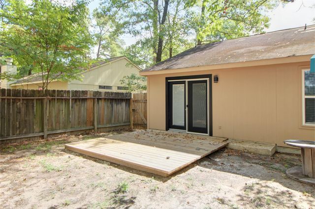 28 E Brookberry Court, Spring, TX 77381