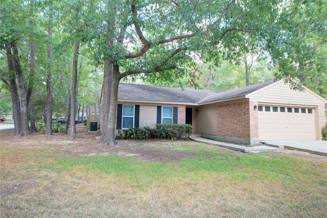 28 E Brookberry Court, Spring, TX 77381