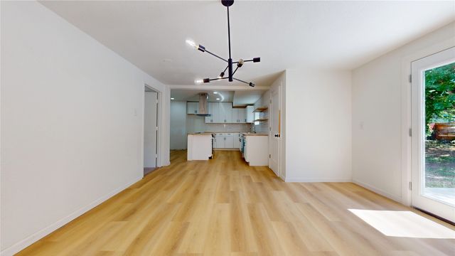 3809 Grover Avenue, Fort Worth, TX 76106