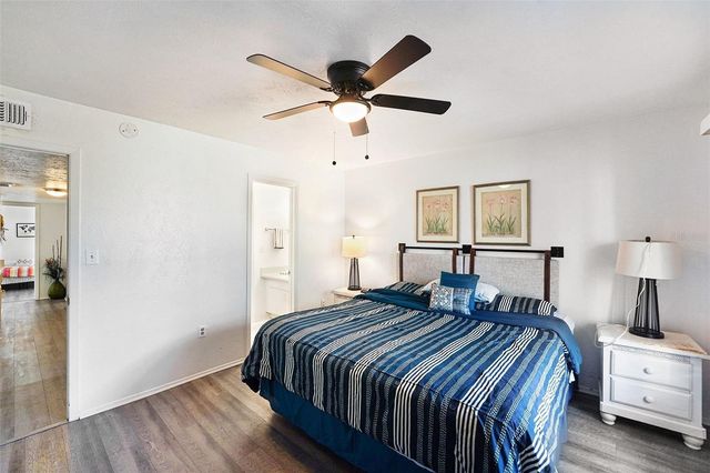 3765 41ST STREET S I, St Petersburg, FL 33711