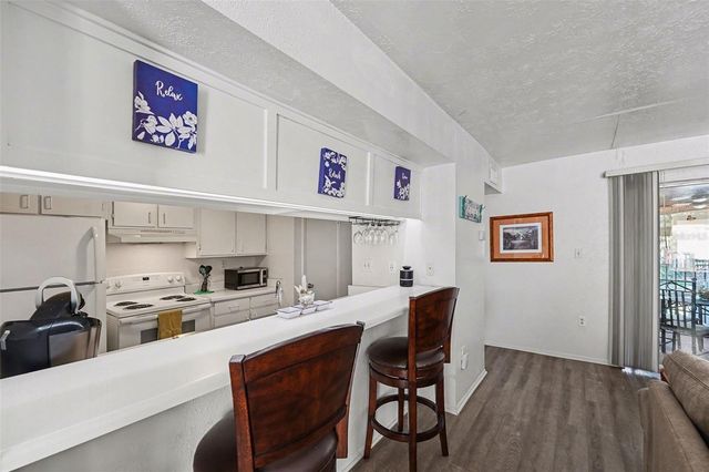 3765 41ST STREET S I, St Petersburg, FL 33711