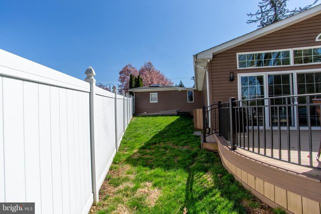 26 DOLTON RD, Feasterville Trevose, PA 19053