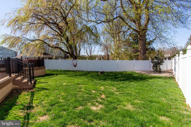 26 DOLTON RD, Feasterville Trevose, PA 19053