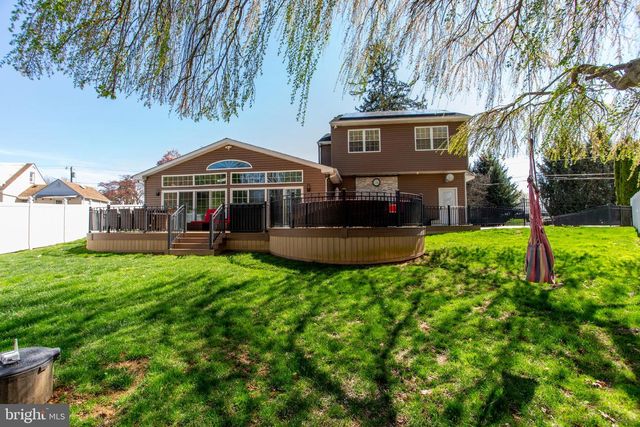 26 DOLTON RD, Feasterville Trevose, PA 19053