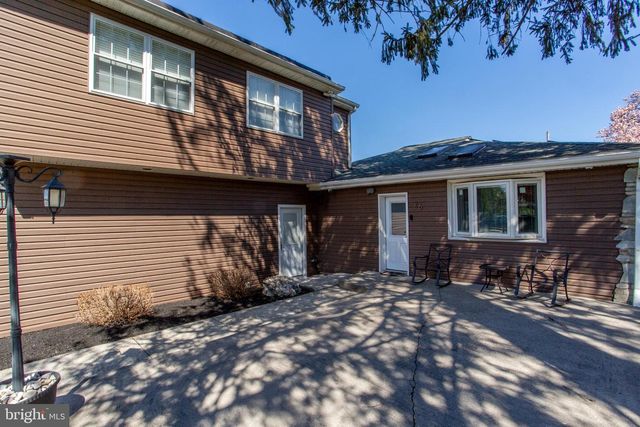 26 DOLTON RD, Feasterville Trevose, PA 19053