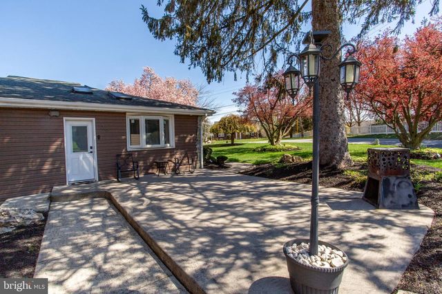 26 DOLTON RD, Feasterville Trevose, PA 19053