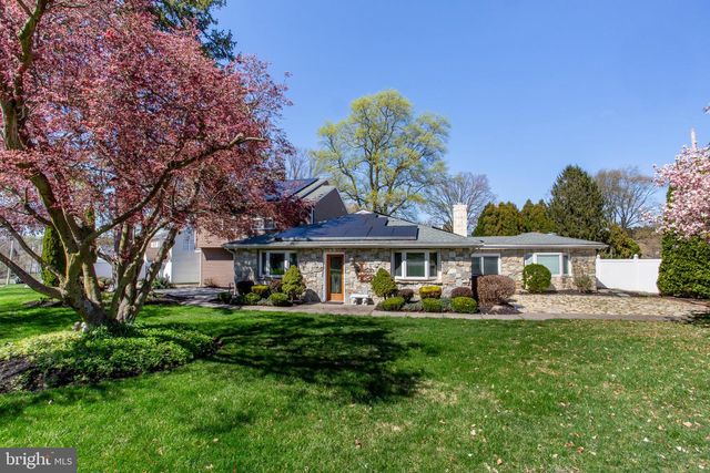 26 DOLTON RD, Feasterville Trevose, PA 19053