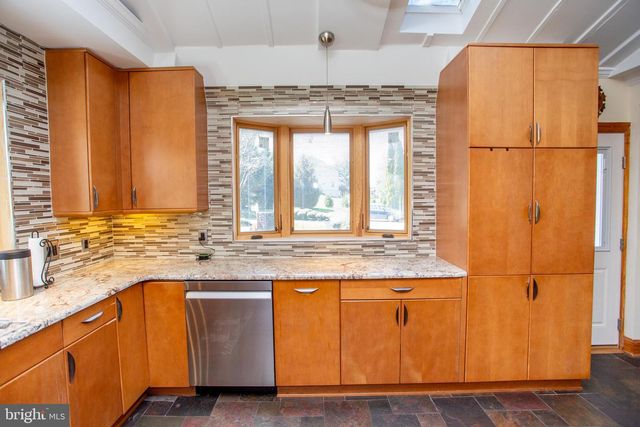 26 DOLTON RD, Feasterville Trevose, PA 19053