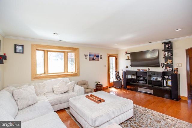 26 DOLTON RD, Feasterville Trevose, PA 19053