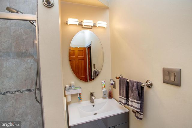 26 DOLTON RD, Feasterville Trevose, PA 19053