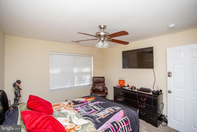 26 DOLTON RD, Feasterville Trevose, PA 19053