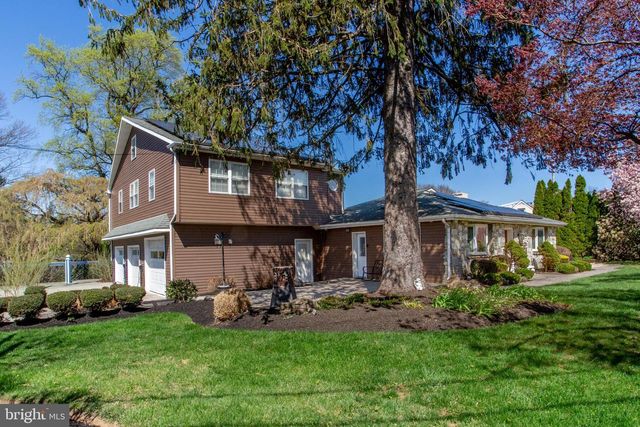 26 DOLTON RD, Feasterville Trevose, PA 19053