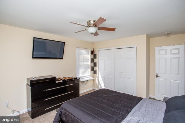 26 DOLTON RD, Feasterville Trevose, PA 19053