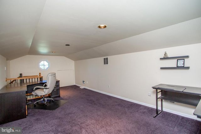 26 DOLTON RD, Feasterville Trevose, PA 19053