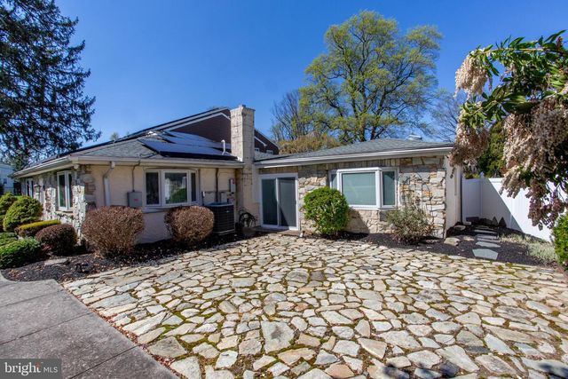 26 DOLTON RD, Feasterville Trevose, PA 19053