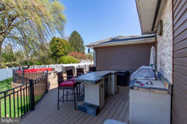 26 DOLTON RD, Feasterville Trevose, PA 19053