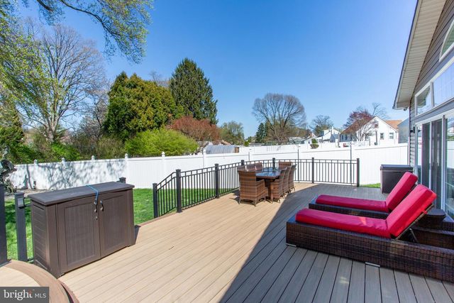 26 DOLTON RD, Feasterville Trevose, PA 19053