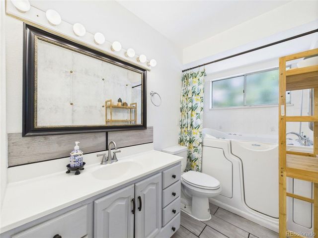 3210 Shalimar Ter, Pueblo, CO 81008