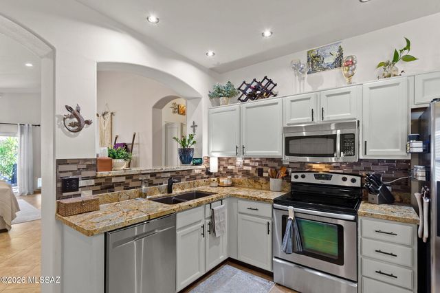 7340 W Mesquite River Drive, Tucson, AZ 85743