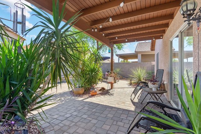 7340 W Mesquite River Drive, Tucson, AZ 85743