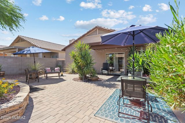 7340 W Mesquite River Drive, Tucson, AZ 85743