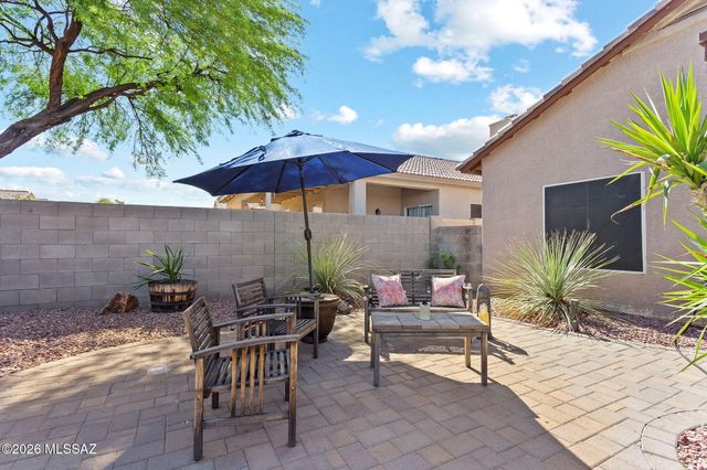 7340 W Mesquite River Drive, Tucson, AZ 85743