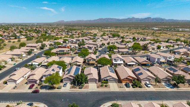 7340 W Mesquite River Drive, Tucson, AZ 85743