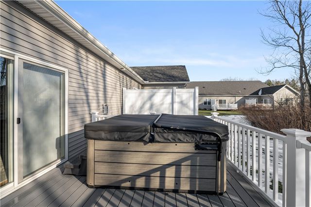 71 Timber Creek Trail, Gates, NY 14606