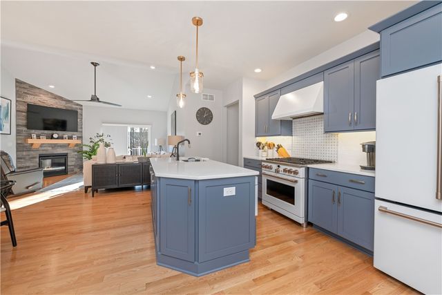 71 Timber Creek Trail, Gates, NY 14606