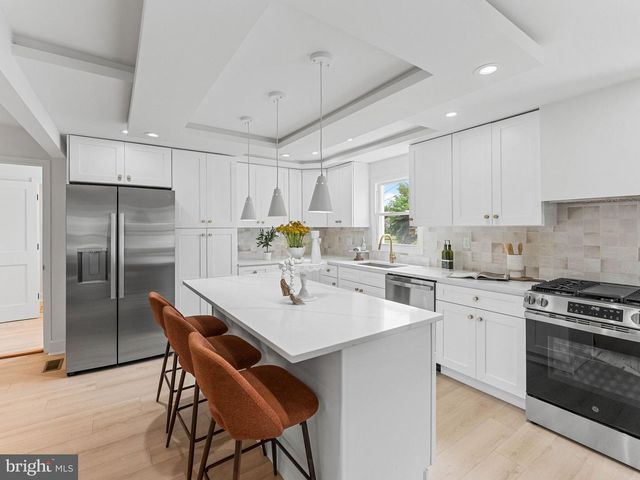 116 SWEDESBORO AVE, Gibbstown, NJ 08027