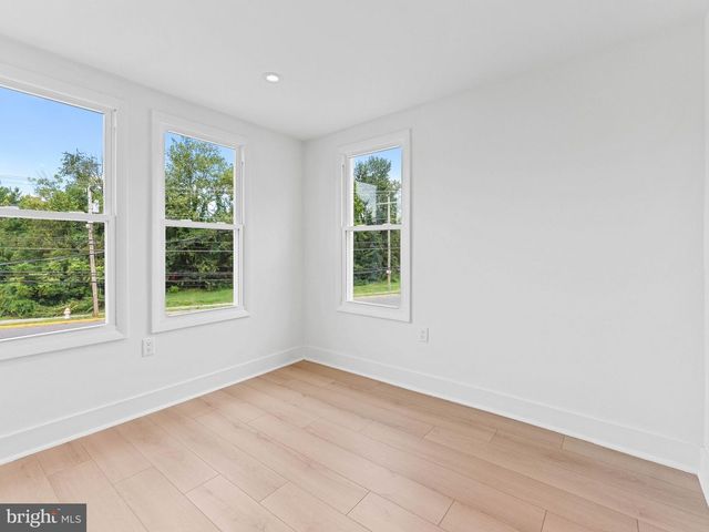 116 SWEDESBORO AVE, Gibbstown, NJ 08027
