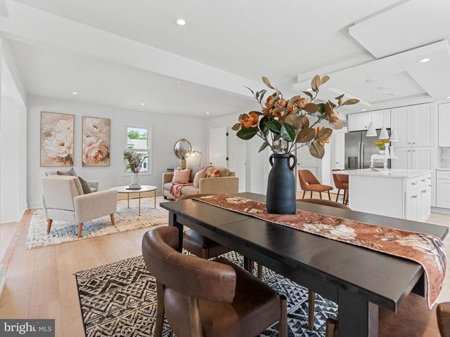 116 SWEDESBORO AVE, Gibbstown, NJ 08027