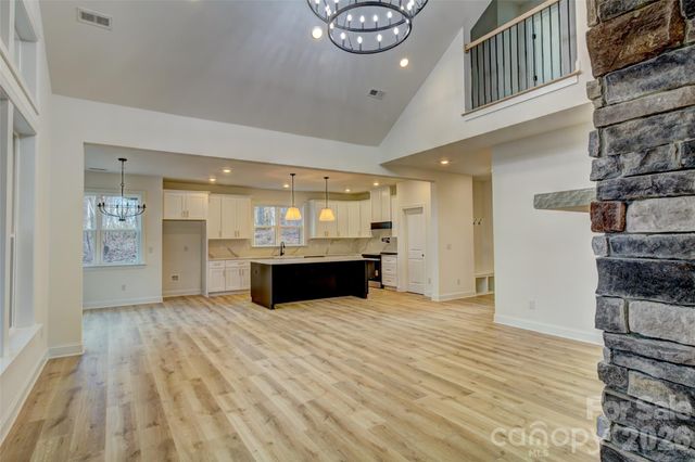 1041 Harrogate Drive, Bessemer City, NC 28016