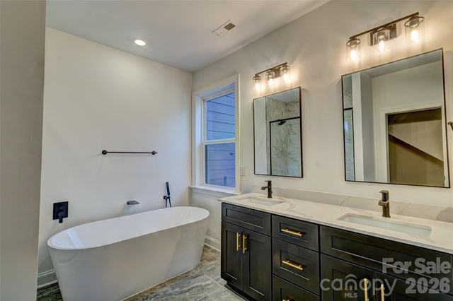 1041 Harrogate Drive, Bessemer City, NC 28016