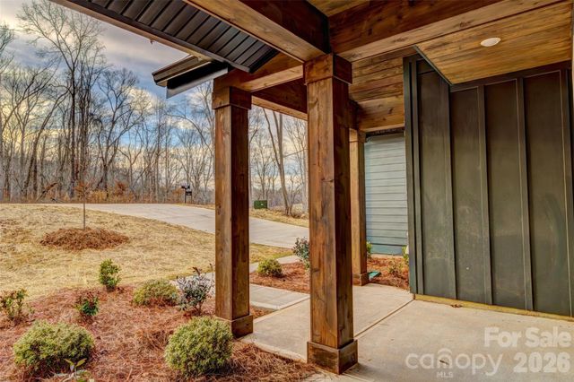 1041 Harrogate Drive, Bessemer City, NC 28016