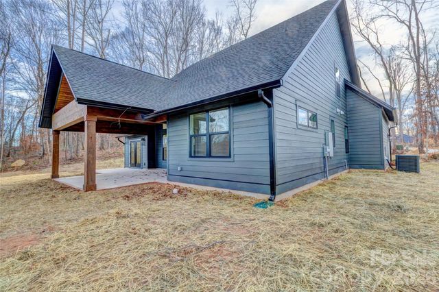 1041 Harrogate Drive, Bessemer City, NC 28016