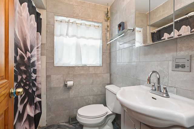 11157 S Spaulding Avenue, Chicago, IL 60655