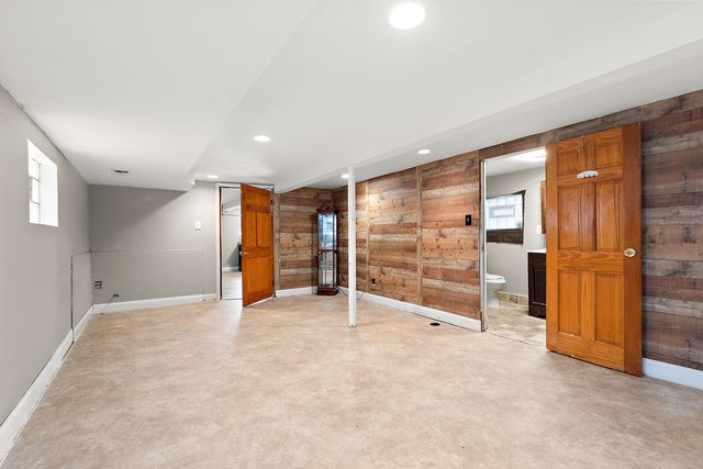 11157 S Spaulding Avenue, Chicago, IL 60655