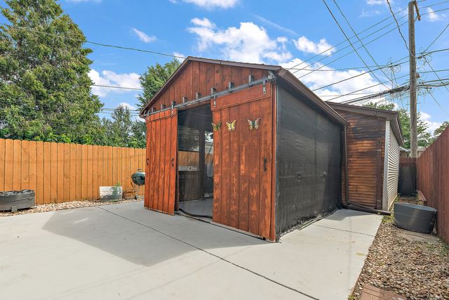 11157 S Spaulding Avenue, Chicago, IL 60655