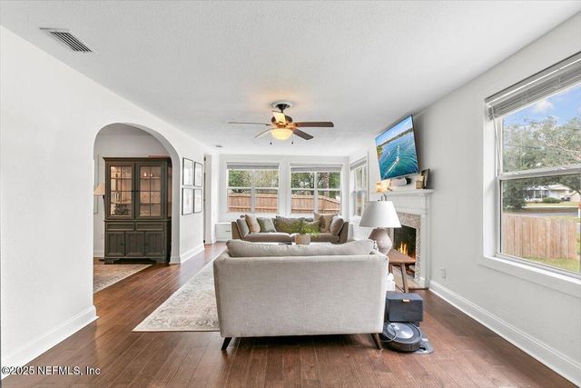 4648 FREMONT Street, Jacksonville, FL 32210