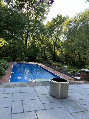 35 East Neck Road, Huntington, NY 11743