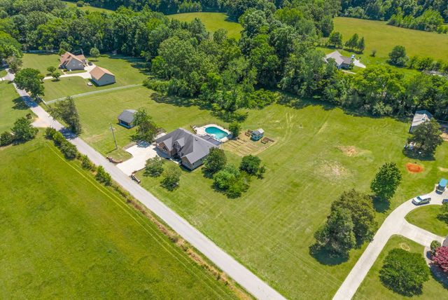 1365 Norman Lane, Clarksville, TN 37040