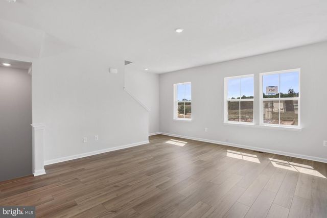 100 KINKADE CT, Martinsburg, WV 25403