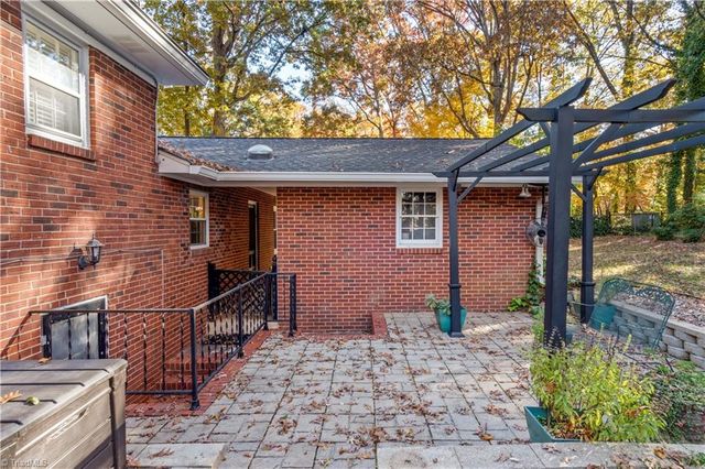 3980 Seaton Road, Winston-salem, NC 27104