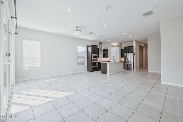 2037 E Charlotte Drive, Phoenix, AZ 85024