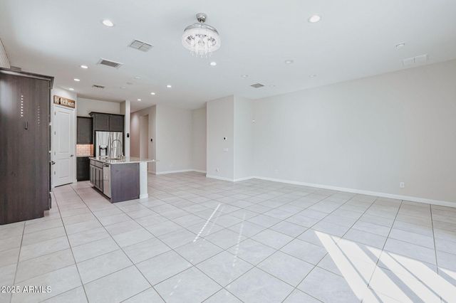 2037 E Charlotte Drive, Phoenix, AZ 85024