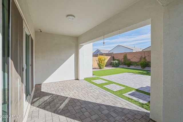 2037 E Charlotte Drive, Phoenix, AZ 85024